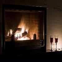 Pixwords The image with fire, fireplace, glasses, glass, wine, window, wood Marcin Winnicki (Frui)