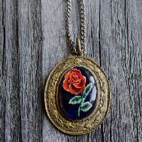 Pixwords The image with necklace, jewelry, rose, pendant Ulyana Khorunzha (Ulyanakhorunzha)
