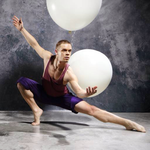 man, person, baloon, baloons, dance, dancer Robertprzybysz