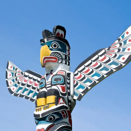 totem, colours, yellow, bird, wings,  Mark Hryciw - Dreamstime