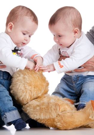 kids, baby, babys, toy, play, human Franz Pfluegl - Dreamstime